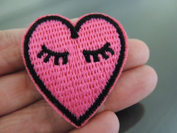 Bei Patch - Herzensliebe Rosa Herz Mit Auge Wimpern Patches Kleinen Aufbügeln Applik Gestickte Nähen Bügeln von Heasundries