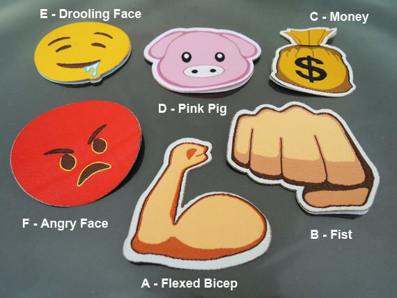 Emoji Patch - Gebeugt Bizeps Patches Entgegenkommenden Faust Geld Tasche Rosa Schwein Sabbern Gesicht Oder Wütendes Eisen Auf von Heasundries