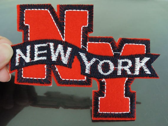 New York Letter Patches - Aufnäher/Bügelbild Ny Rot Schwarz Große Verzierungen Stickmuster Schriftarten von Heasundries