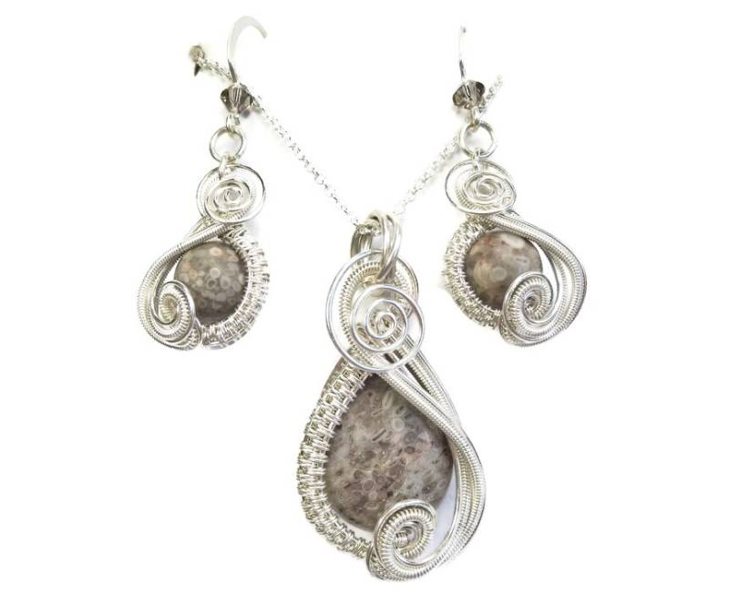 Altes Crinoid Fossil Schmuck Set Sterling Silber Halskette & Ohrringe Für Naturliebhaber von HeatherJordanJewelry