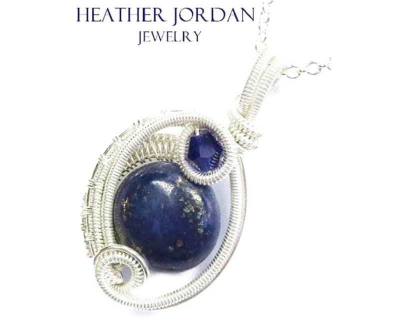 Lapislazuli Sterlingsilber Draht-Gewickelt Anhänger Mit Swarovski Kristall - Mini-Woven-Kreis-Design von HeatherJordanJewelry