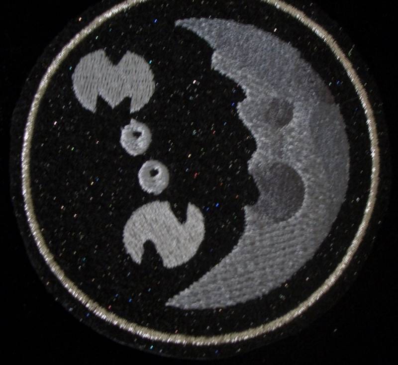 Gestickter Aufnäher Mit 3, 5-Zoll-Mond von HeatherOstrow