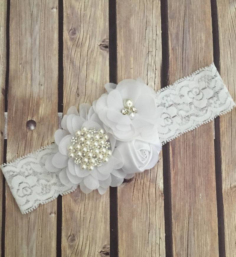 Spitze Floral Stirnband, Vintage Weißestirnband, Weiße Blumenmädchen von Heavenandhalos