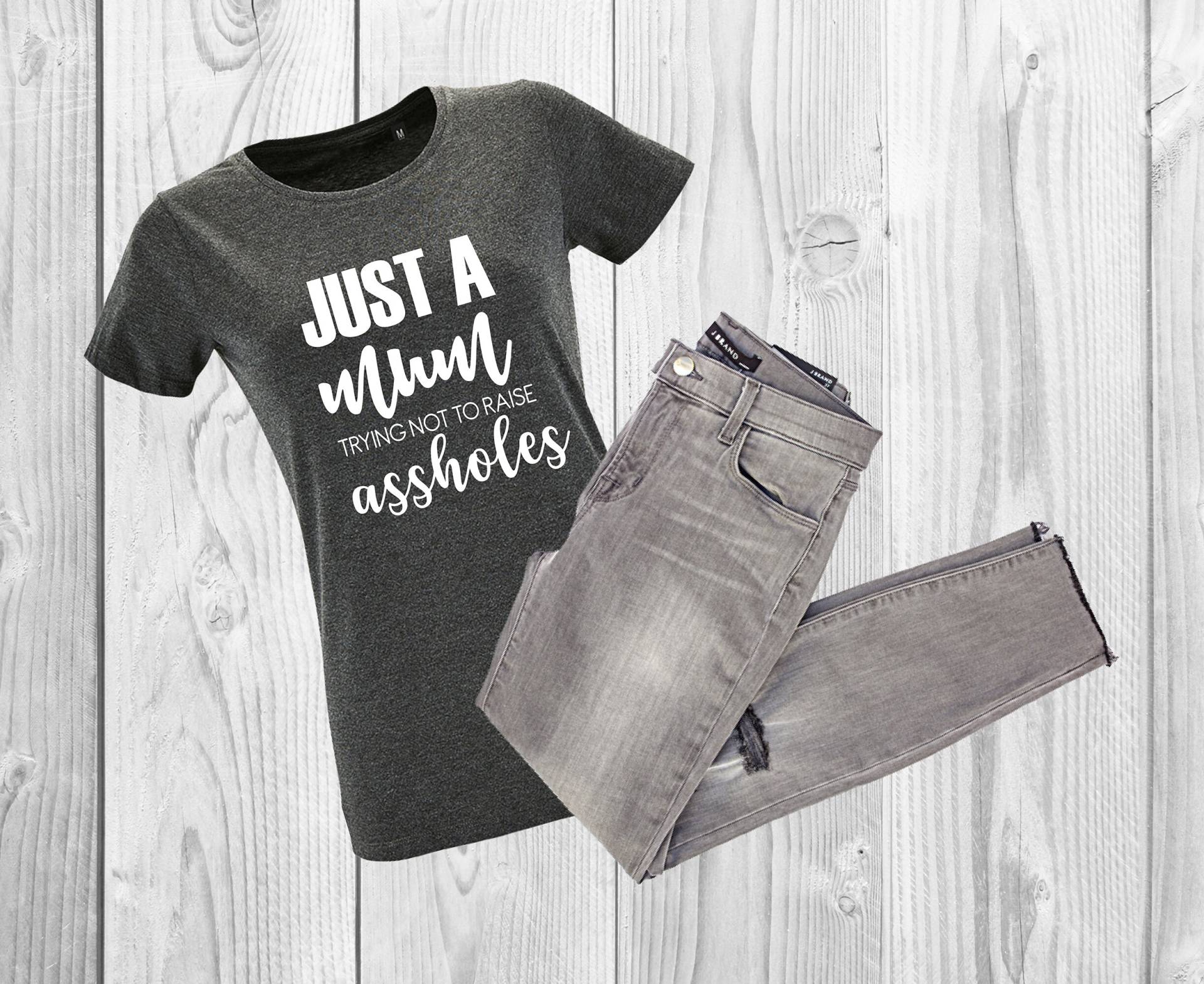 "Damen Lustiges Mama T-Shirt "Nur Eine Die Nicht Versucht Zu Erziehen." von HeavenlyHandmadesGB