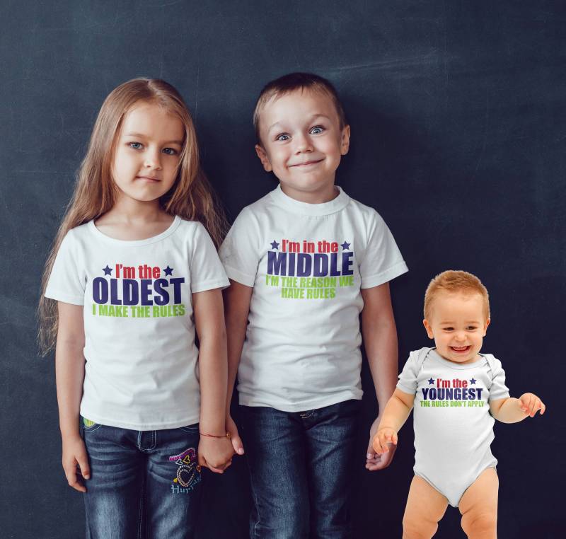 Geschwister Regeln Älteste Mitte Jüngste Kind T-Shirt Kinder Body Brüder Set Outfits Passend von HeavenlyHandmadesGB