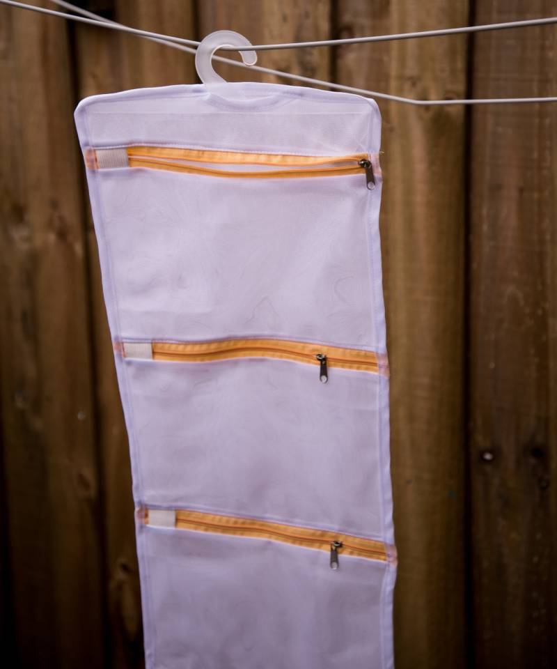 Wäschesack Mit 4 Fächern Für Socken, Wäsche Und Feinwäsche Wäschesack Mit 4 Fächern Für Socken, Wäsche Und Feinwäsche von HeavenlyTradersAus