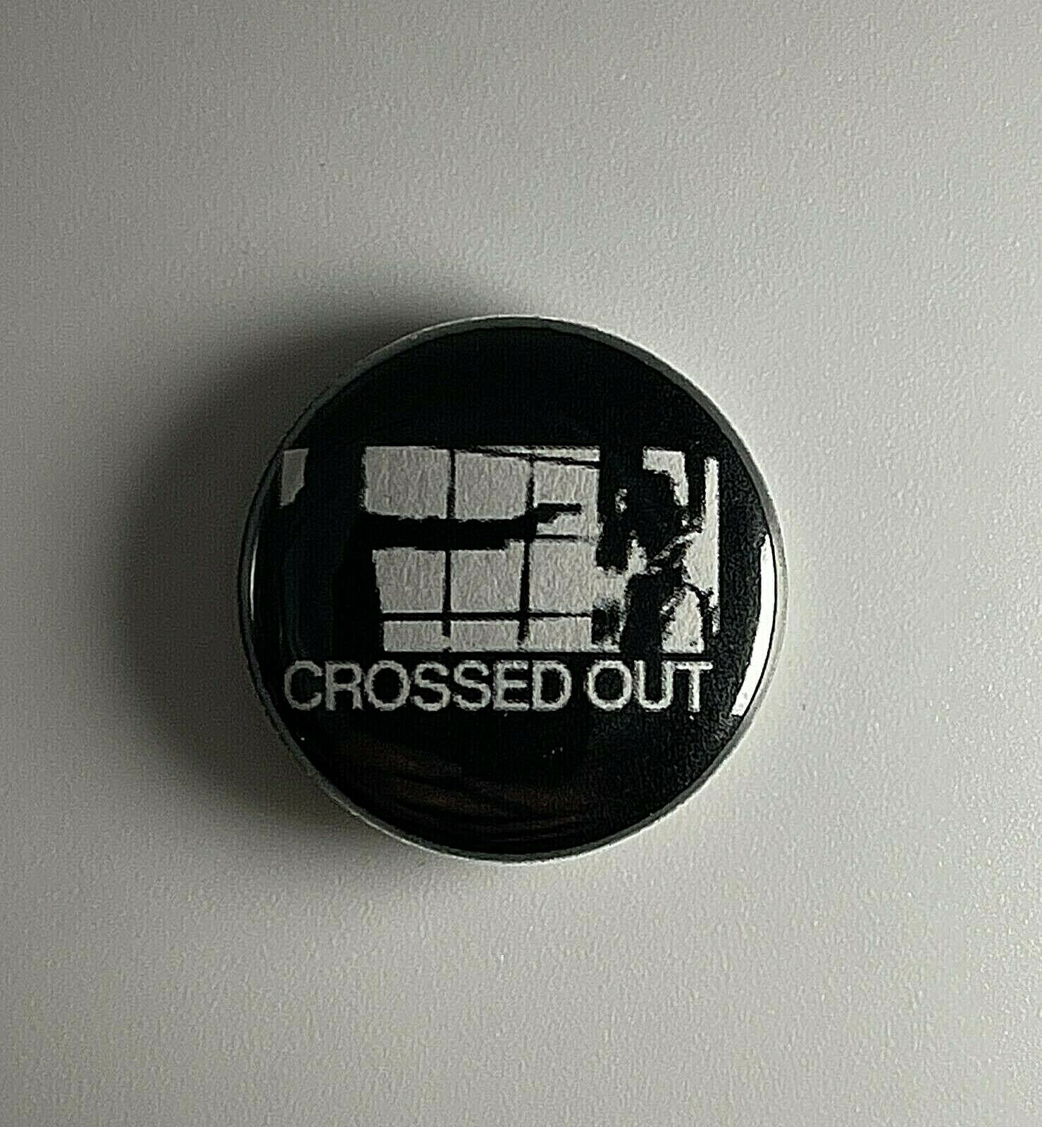 Crossed Out Power Gewalt 2, 5 cm Button C008B Badge Pin von Heavylowmerchandise