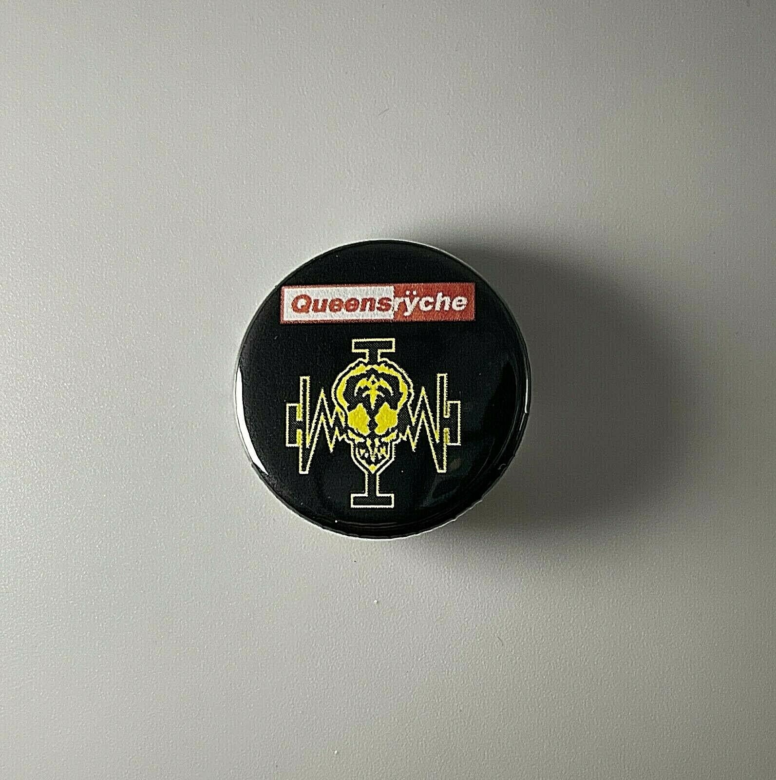 Queensryche Betrieb Mindcrime 1.25" Button Q001B125 Pin Badge von Heavylowmerchandise