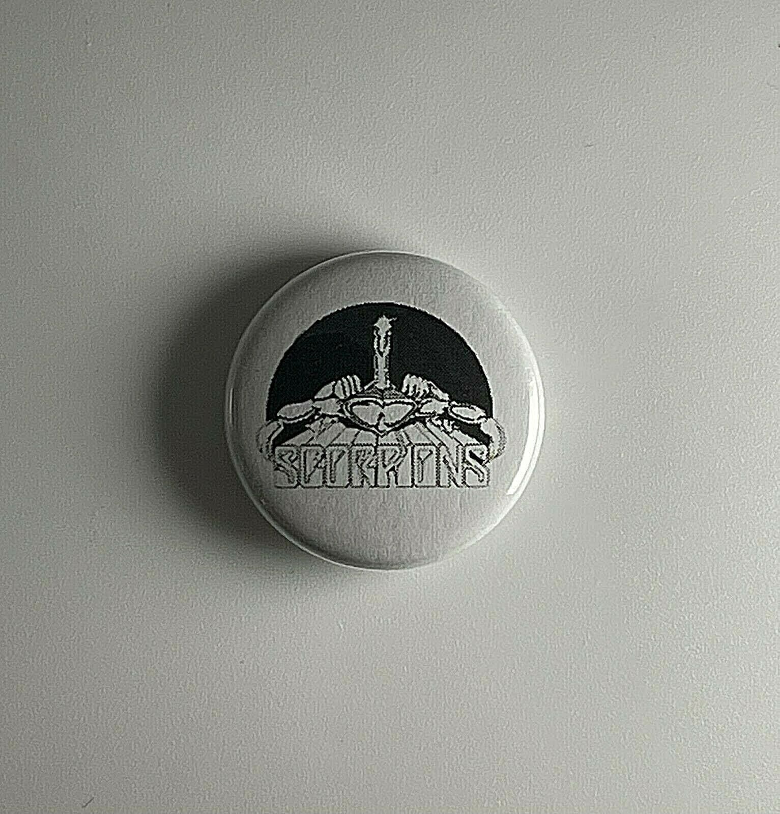 Scorpions Lovedrive 1"Button S025B Anstecker von Heavylowmerchandise