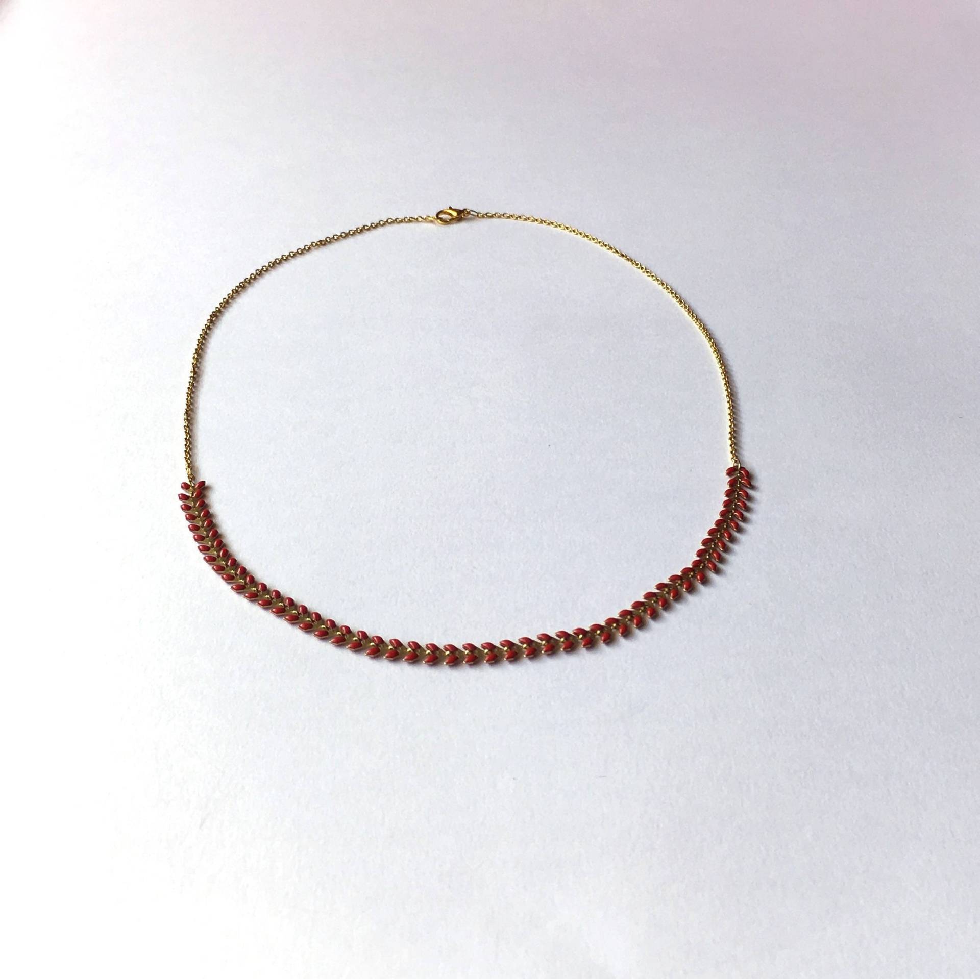 Goldene Kettenhalskette, Roter Halsband, Minimalistisch, Zarter Schmuck, Sommerhalskette, Spike-Kette, Kurze Halskette, Kettenhalskette Goldene Kettenhalskette, Roter Halsband, Minimalistisch, Zarter Schmuck, Sommerhalskette, Spike-Kette, Kurze Halskette, Kettenhalskette von HecateJoyeria