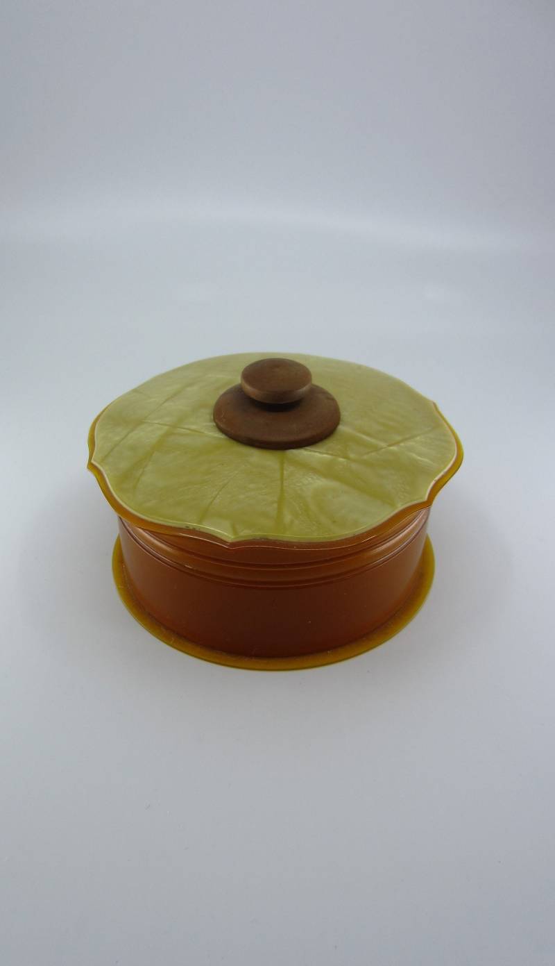 Dekorative Vintage Kunststoff Und Holz Schmuckdose/Große Puderdose 1940Er 1950Er Jahre Bakelit? Retro Geschenk Für Sie Schminktisch Dekor Mid von HedgehogsAndLilies