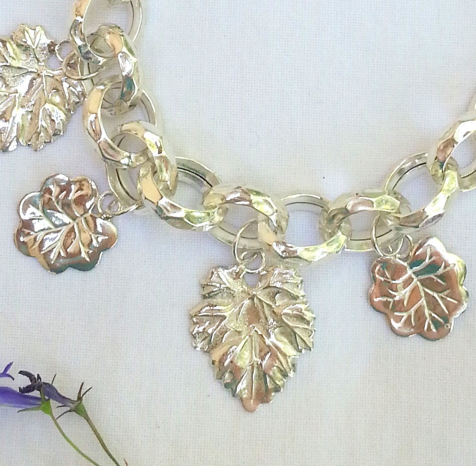 Blätter Charms Armband Aus Sterling Silber. Auffälliges Armband, Statement von HedvaElanyJewelry