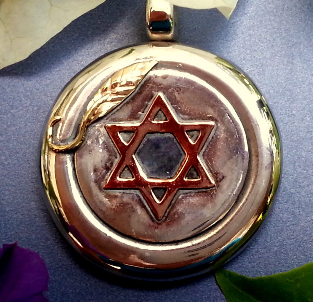 Davidstern Anhänger, Goldfarbener Davidstern, Goldfarbenes Olivenblatt, Sterlingsilber. Anhänger Alleine von HedvaElanyJewelry