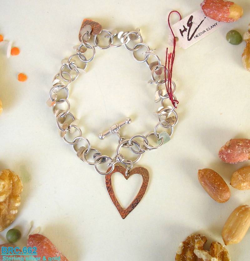 Herzarmband, Armband Aus Sterling Silber, Mit Herz Anhängern, Zwei Davon Gehämmerten Rosegold Yeshua von HedvaElanyJewelry