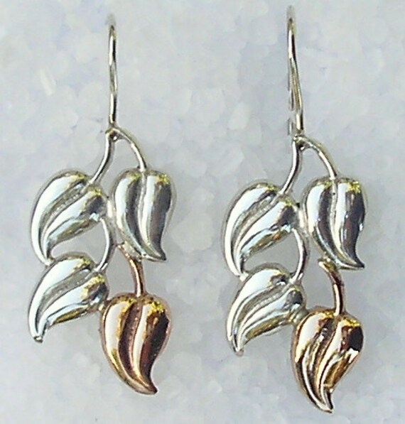 Silber Und Gold Blätter Ohrringe. Handgefertigt von HedvaElanyJewelry