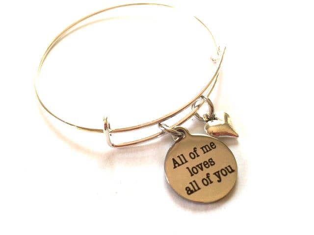 Armreif Mit Spruch Silber Herz Charm, Geschenk Zum Jahrestag von HeidiKindFinds