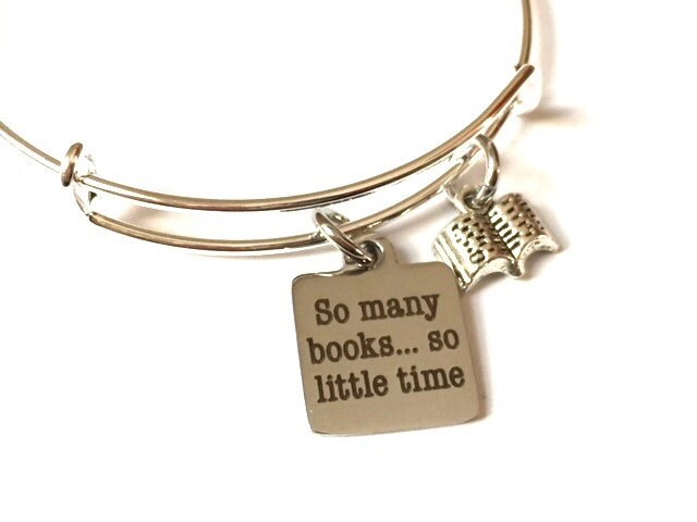 So Viele Bücher Charm Armreif Armband, Bibliothekar Lehrer Geschenk So Viele Bücher Charm Armreif Armband, Bibliothekar Lehrer Geschenk von HeidiKindFinds