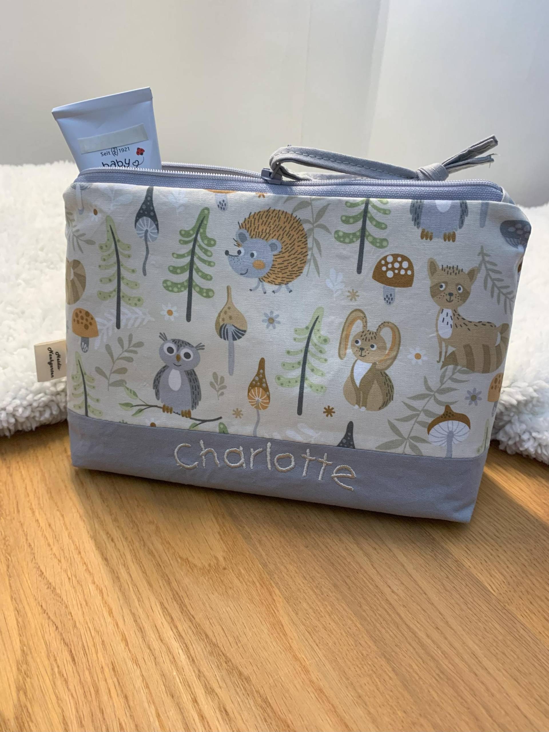 Kleiner Kulturbeutel Personalisierbar Handgenäht Für Babykram Kleiner Kulturbeutel Personalisierbar Handgenäht Für Babykram von HeidisNaehgarten
