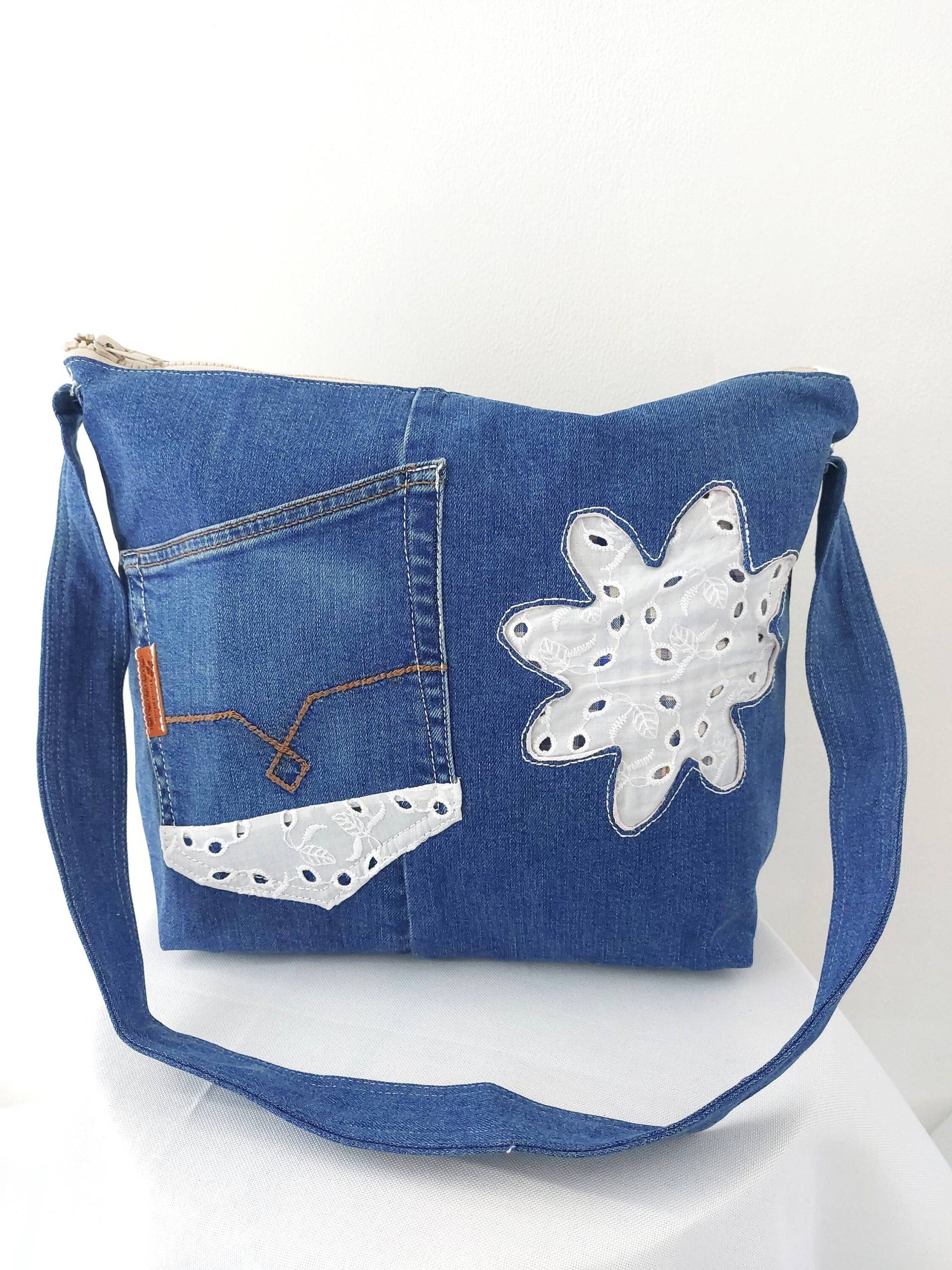Jeans Patchwork Tasche, Denim Umhängetasche, Eco Freundliche Einkaufstasche, Flower Jeans Patchwork Tasche, Denim Umhängetasche, Eco Freundliche Einkaufstasche, Flower von HeidisNaehzimmer