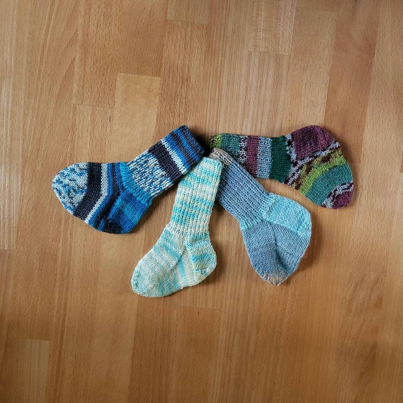 Babysocken Wollsocken - Gr 6-12 Monate Handgestrickt Kuschelsocken von HeikesFundus