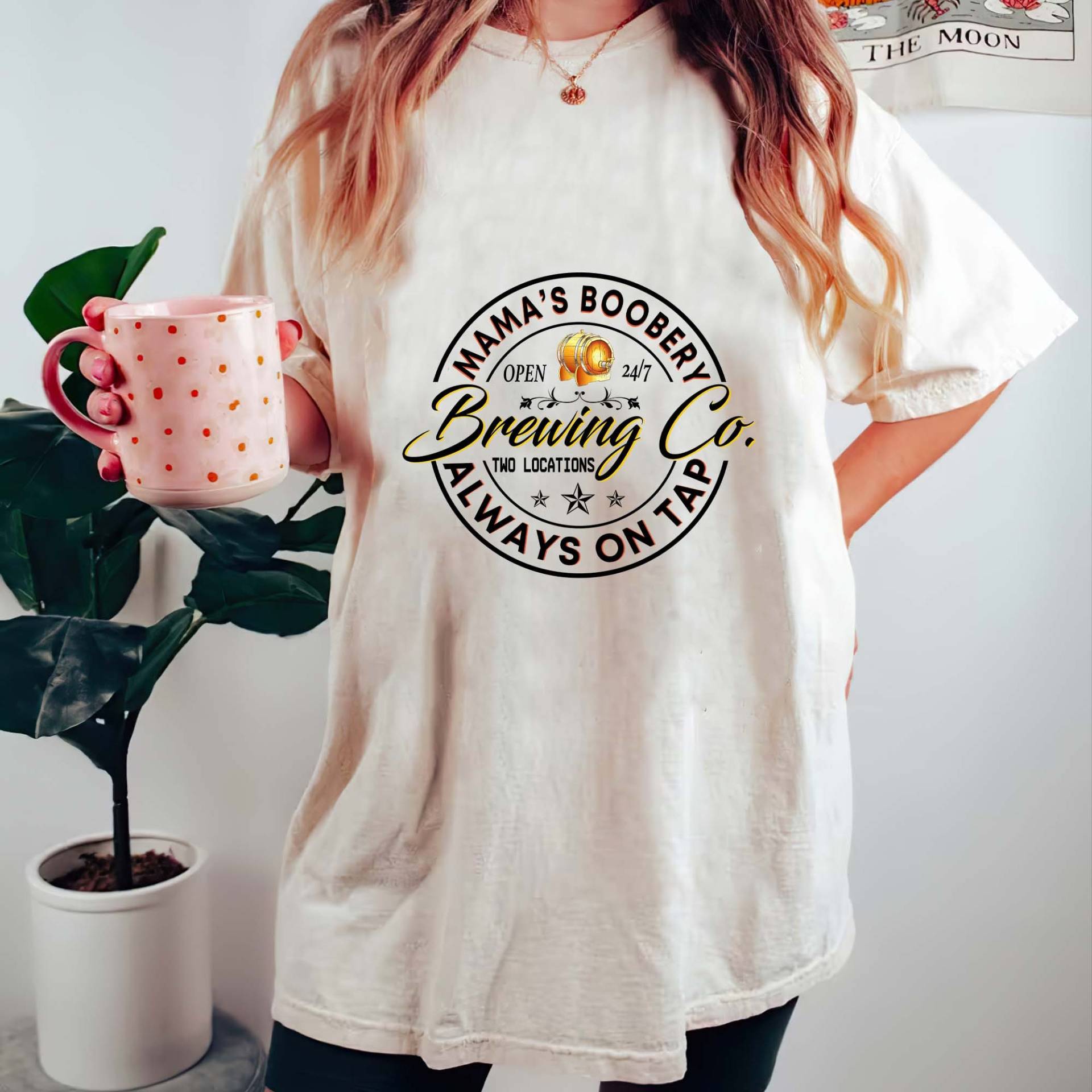 Brewing Co T-Shirt, Lustiges Stillen Crewneck Sweatshirt, Mamas Boobery Pullover, Neue Mama Muttertag Tshirt von HeimdallArt