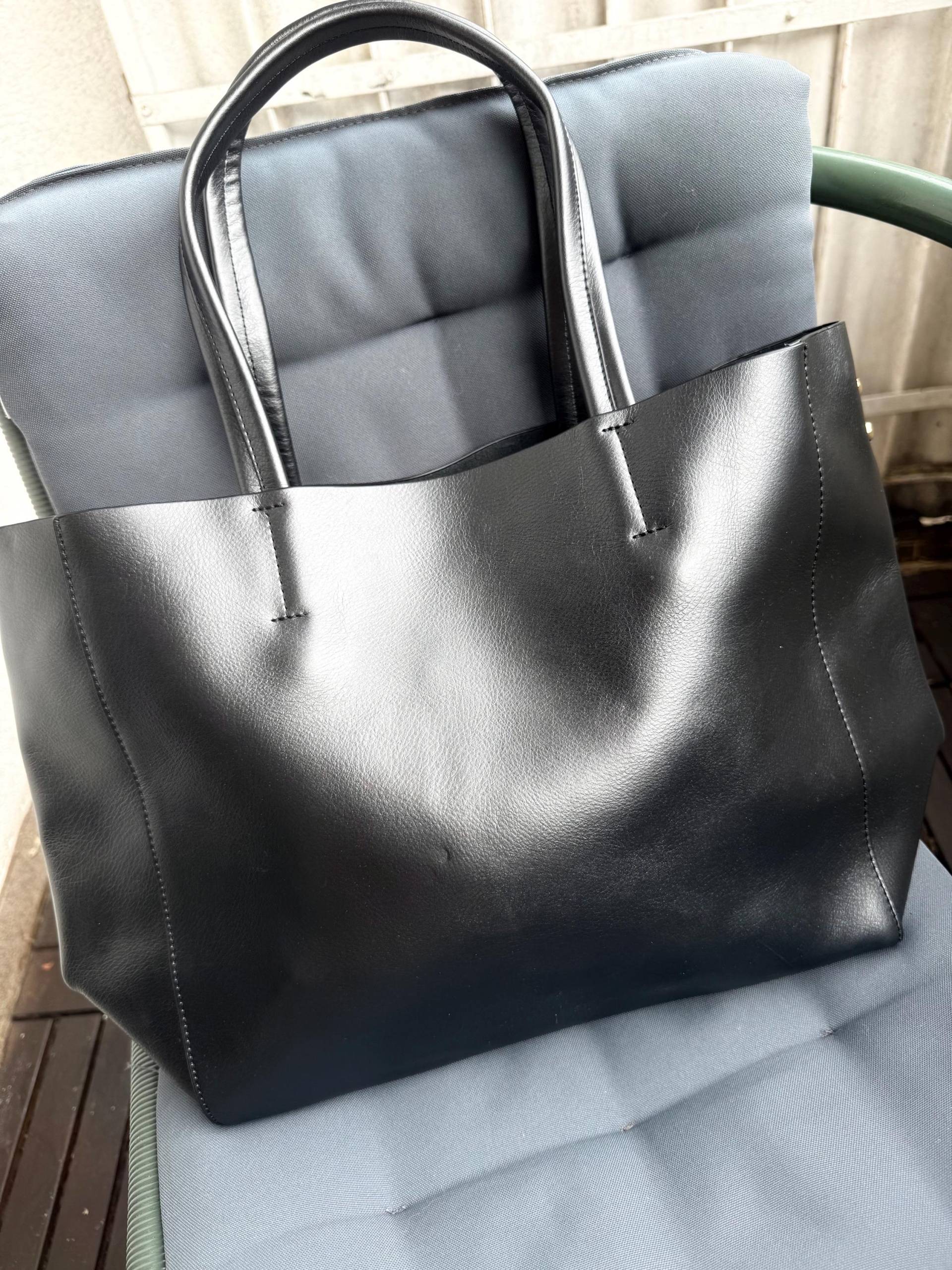 Schwarz Silber Echt Leder Damen Tasche Umhängetasche Lange Henkel Neu Schwarz Silber Echt Leder Damen Tasche Umhängetasche Lange Henkel Neu von HeinrichAntique