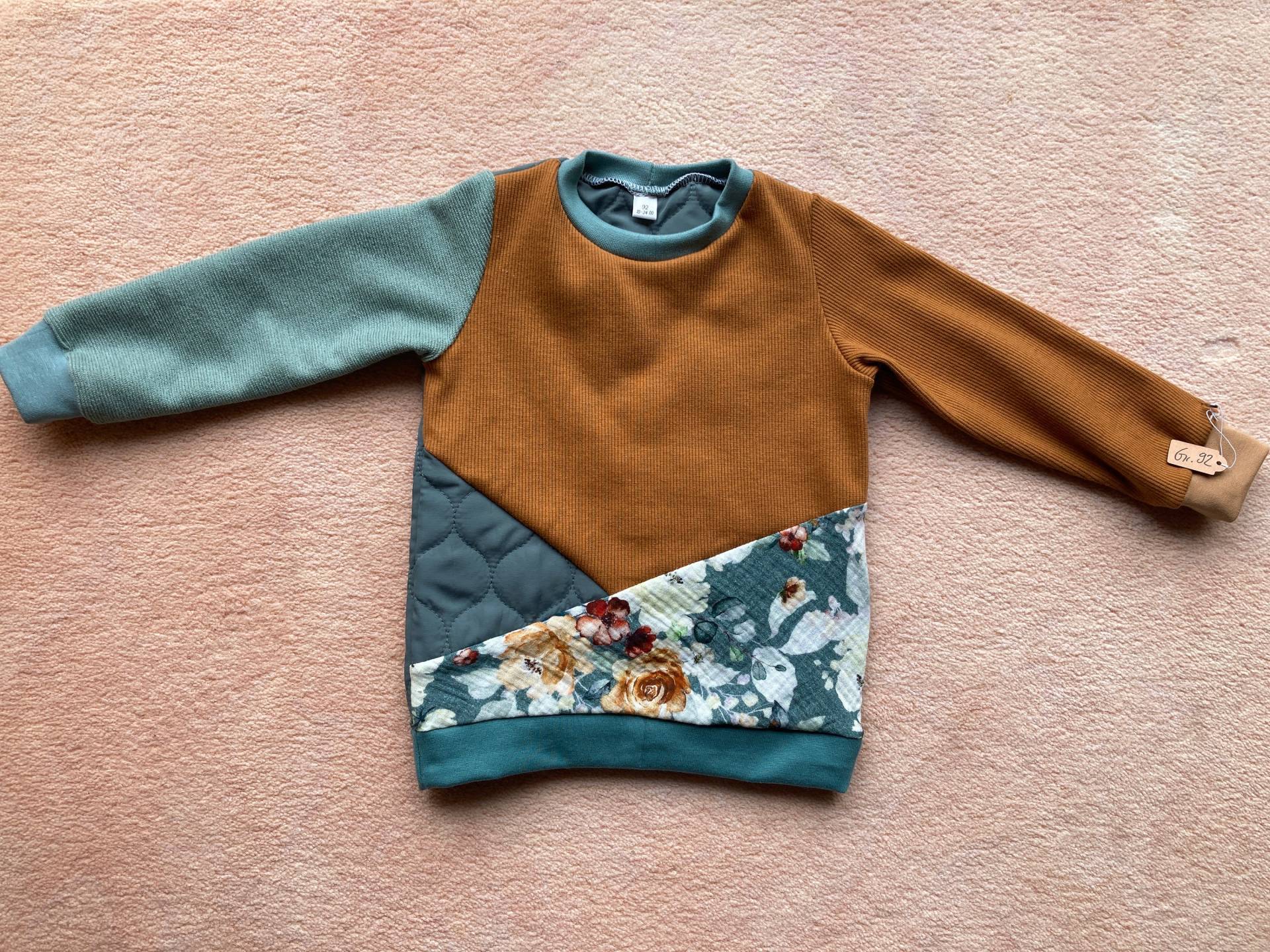 Kinder-Pullover Aus Stoffmix in Größe 92 von Heldenstoff