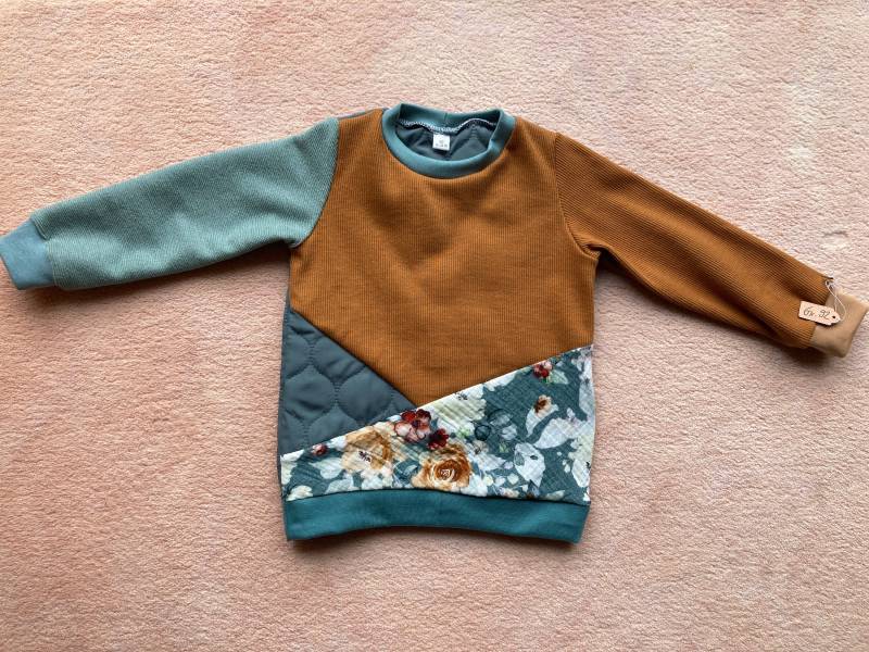 Kinder-Pullover Aus Stoffmix in Größe 92 von Heldenstoff