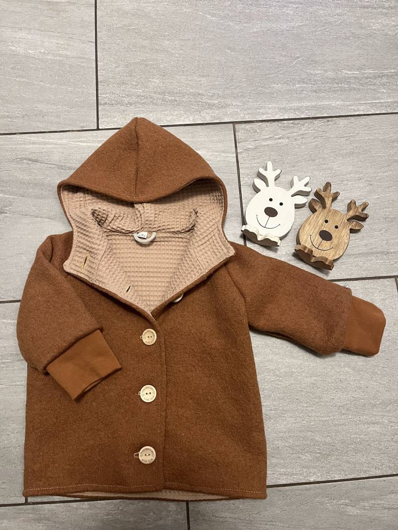Wollwalk Jacke Für Kinder Mit Holzknöpfen in Größe 92 von Heldenstoff