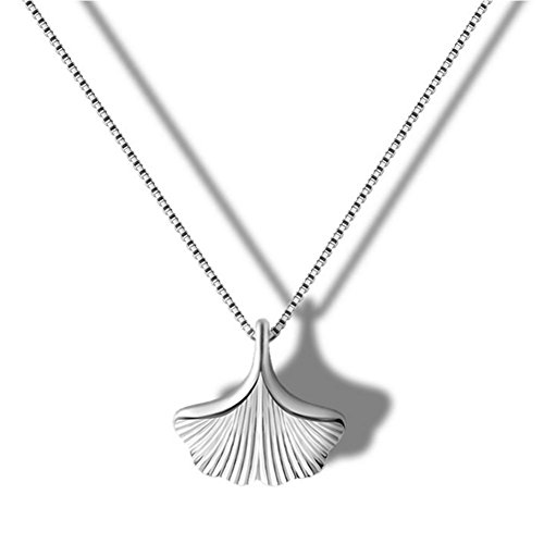 Helen de Lete Schöne Ginkgo-Blatt-Halskette aus Sterlingsilber, Sterling Silber Helen de Lete Schöne Ginkgo-Blatt-Halskette aus Sterlingsilber, Sterling Silber von Helen de Lete