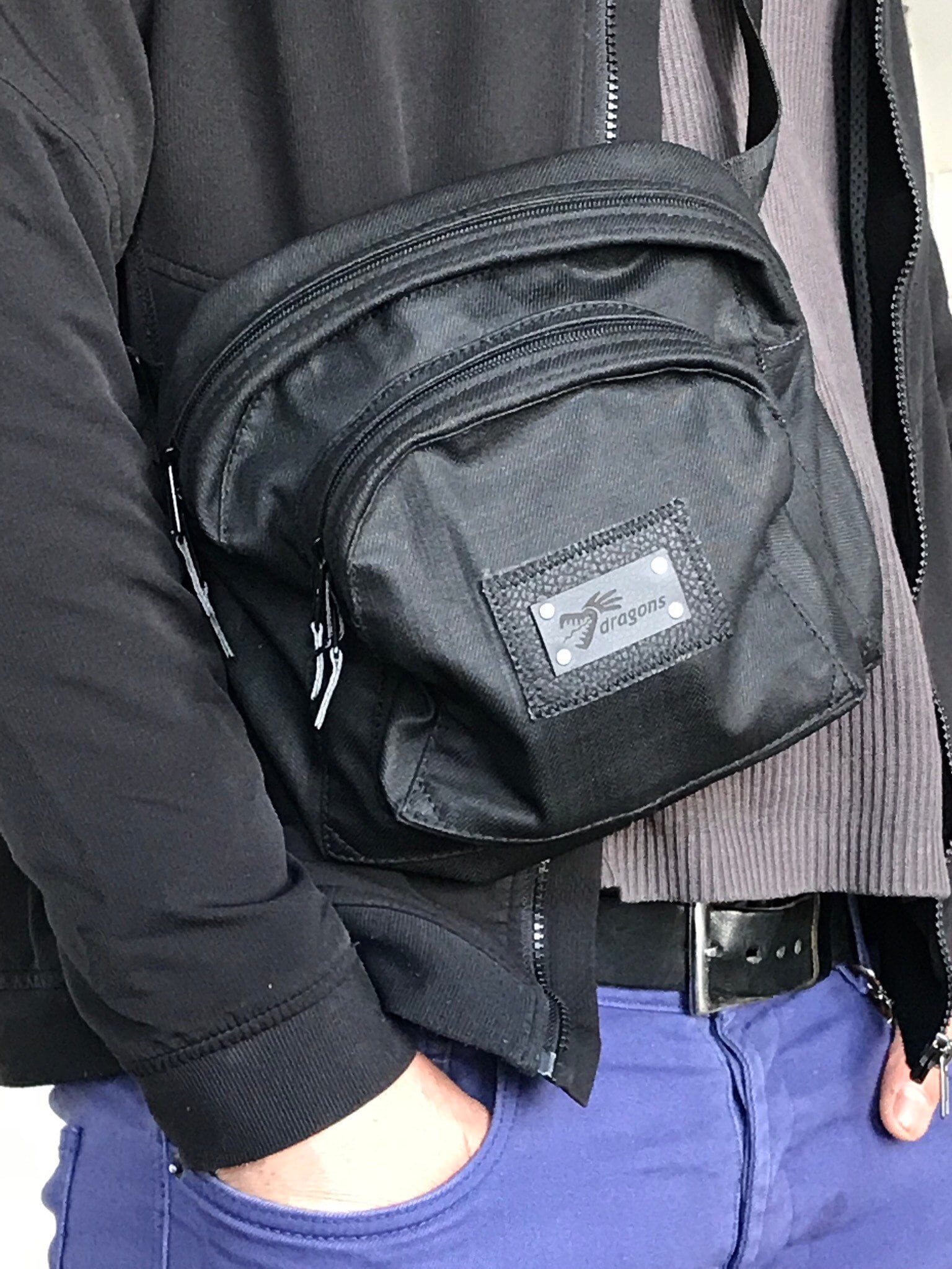 Denim Hüfttasche Schwarz Gewachst Jeans Bauchtasche Sport Sommer Unisex Accessoire Coole Crossbody Geburtstagsgeschenk Für Ihn Ihr Denim Hüfttasche Schwarz Gewachst Jeans Bauchtasche Sport Sommer Unisex Accessoire Coole Crossbody Geburtstagsgeschenk Für Ihn Ihr von HelenBudniatsky