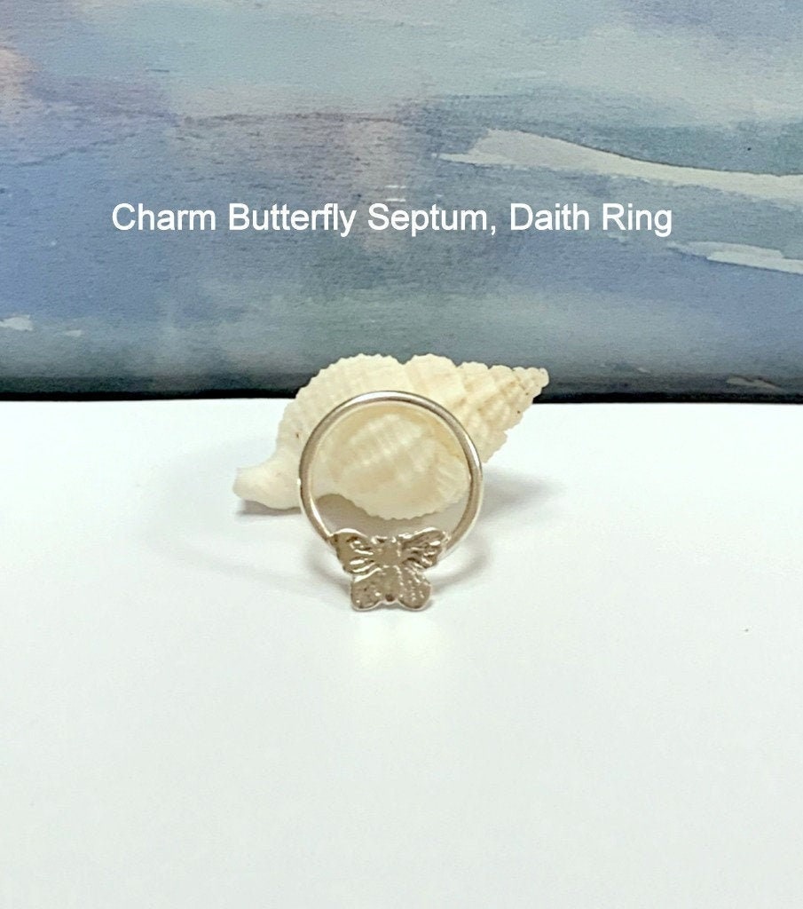 Charm Schmetterling Septum Ring 14G 16G 18G 20G 22G 925 Sterling Silber Hoop-Septum Piercing-Daith Ring-Black Friday-Super Sale Charm Schmetterling Septum Ring 14G 16G 18G 20G 22G 925 Sterling Silber Hoop-Septum Piercing-Daith Ring-Black Friday-Super Sale von HelenCollectionJewel
