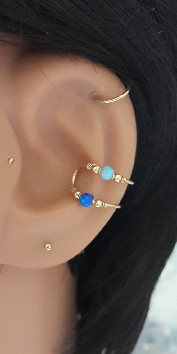 Gold Filled Opal Ohrmanschette Handgemachte Double Wrap Helix Ohrklemme, Fake-Piercing Gold Filled Opal Ohrmanschette Handgemachte Double Wrap Helix Ohrklemme, Fake-Piercing von HelenCollectionJewel