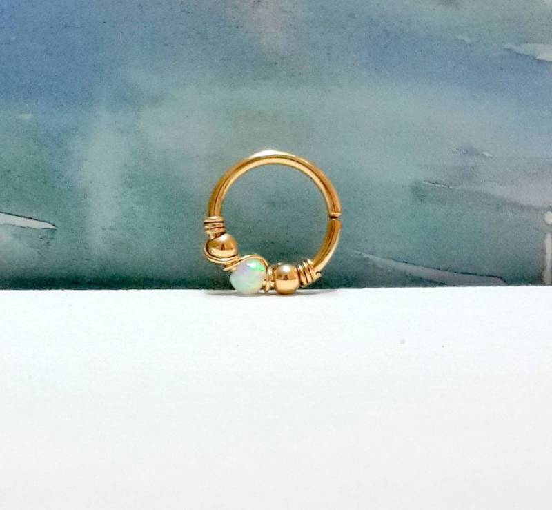 14K Gold Filled Septum Ring Weißer Opal Helix Tragus Hoop, 16G 18G 20G 14K Gold Filled Septum Ring Weißer Opal Helix Tragus Hoop, 16G 18G 20G von HelenCollectionJewel