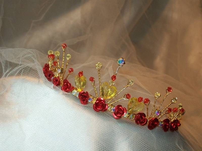 Handgemachte Schöne Belle Rose Tiara Die Schöne Und Das Biest Inspiriert Kopfschmuck Krone Märchen Kostüm | Kostenloser Versand Mit Dem Uk Handgemachte Schöne Belle Rose Tiara Die Schöne Und Das Biest Inspiriert Kopfschmuck Krone Märchen Kostüm | Kostenloser Versand Mit Dem Uk von HelenCurtisTiaras
