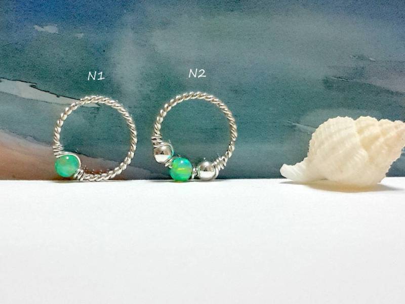 925 Sterling Silber Drehohrring Grüner Opal Helix Knorpelpiercing, 16-20 Gauge, Geschenk von HelenJewelryK