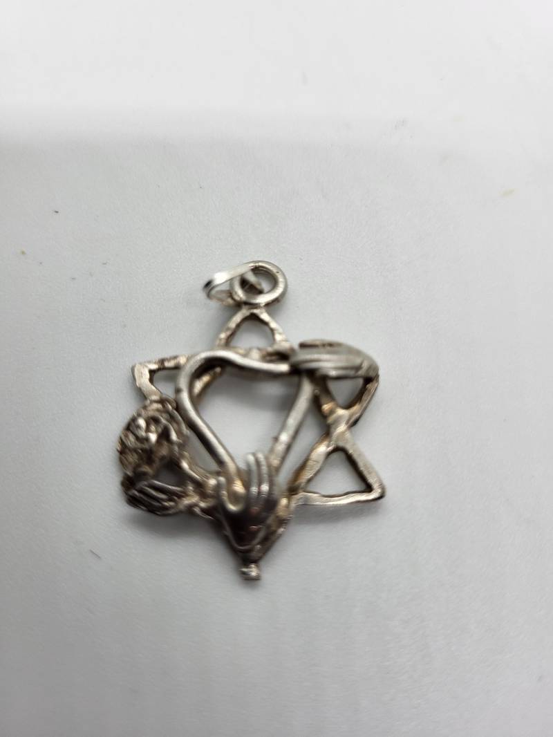 Mogen Dovid-Ich Halte Dein Herz in Meinen Händen. 1967 Erinnerung Mogen Dovid-Ich Halte Dein Herz in Meinen Händen. 1967 Erinnerung von HelenTuckerArt