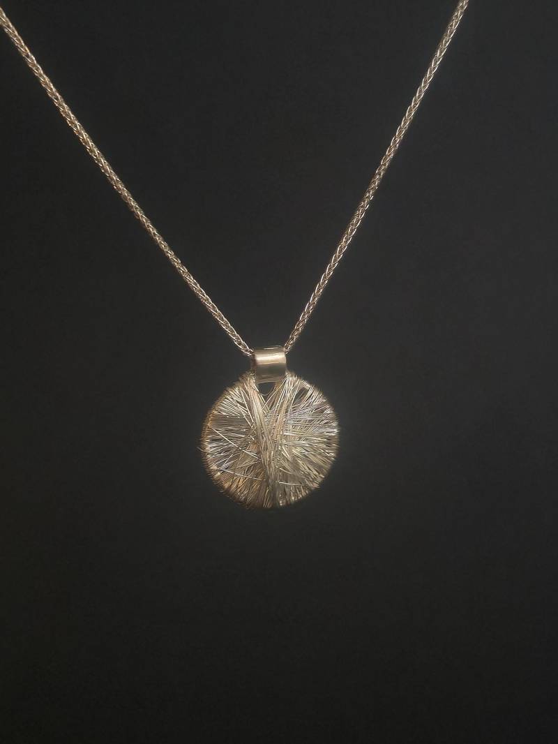 Handgemachte Halskette Mit Anhänger Aus 925 Silber. Handarbeit Silberdraht Handgemachte Halskette Mit Anhänger Aus 925 Silber. Handarbeit Silberdraht von HelenaMylonaJewelry