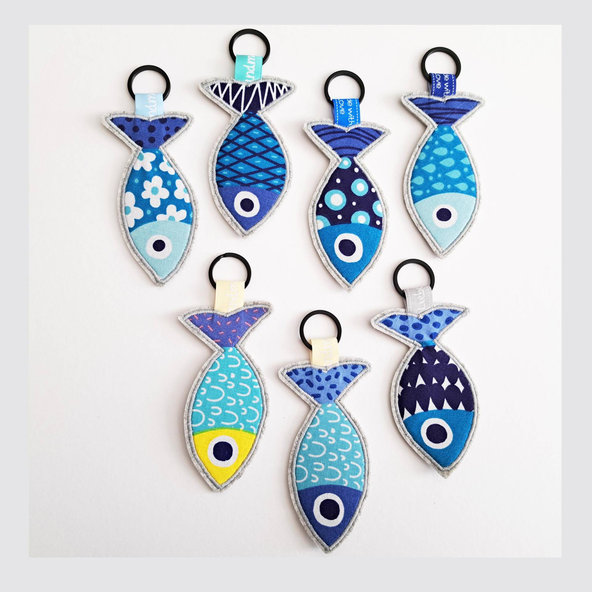 Fisch-Schlüsselanhänger "Ozean Liebling"/Glücksbringer Aus Filz+stoff/Fisch Auf Reisen/Maritimer Schlüsselanhänger/Begleiter Für Den Alltag Fisch-Schlüsselanhänger "Ozean Liebling"/Glücksbringer Aus Filz+stoff/Fisch Auf Reisen/Maritimer Schlüsselanhänger/Begleiter Für Den Alltag von HelensBunteHarmonie