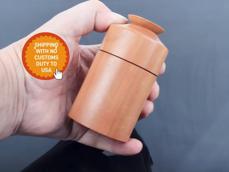 Gedrechseltes Schmuckdöschen Mit Holzgewinde Gedrechseltes Schmuckdöschen Mit Holzgewinde von HelgaGoetz