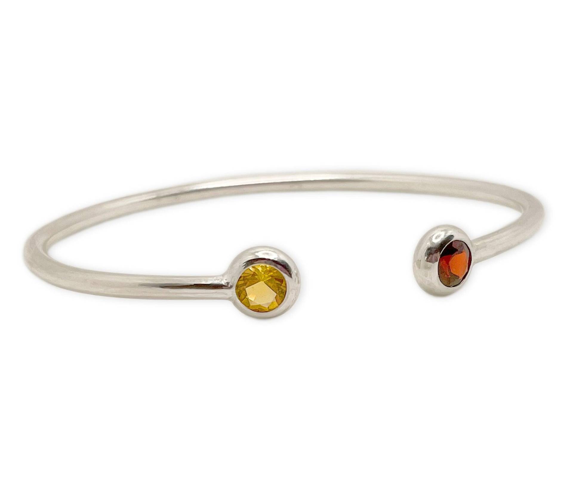 925 Silber Armreif Mit Gelben Citrin - Und Dunkelroten Granatsteinen 925 Silber Armreif Mit Gelben Citrin - Und Dunkelroten Granatsteinen von HeliadenJewellery