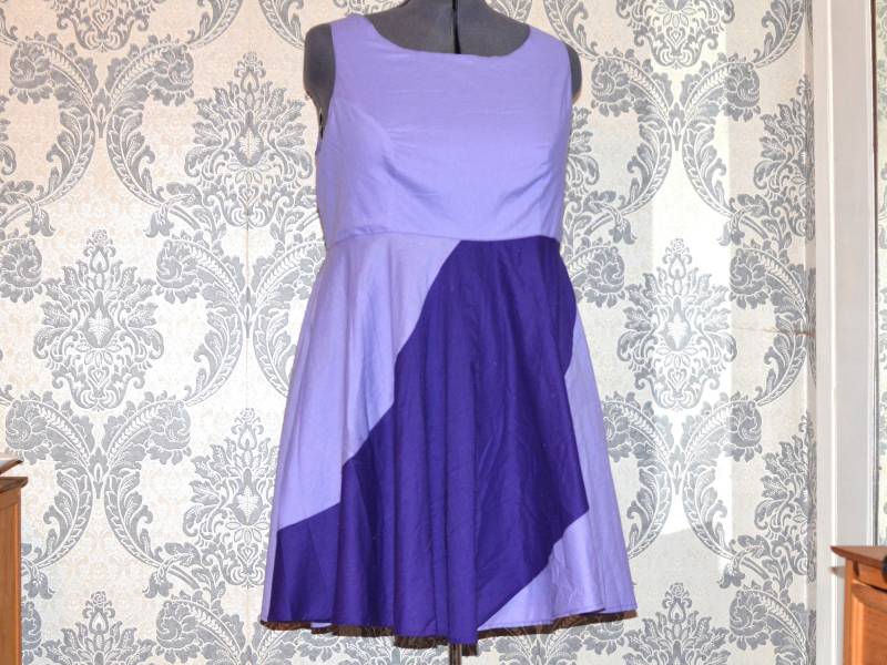 4 X 26W/28W 26/28 Lila & Lavendel Ärmelloses A-Linie Rock Mit Voller Tellerrock von HellfireCatDesigns