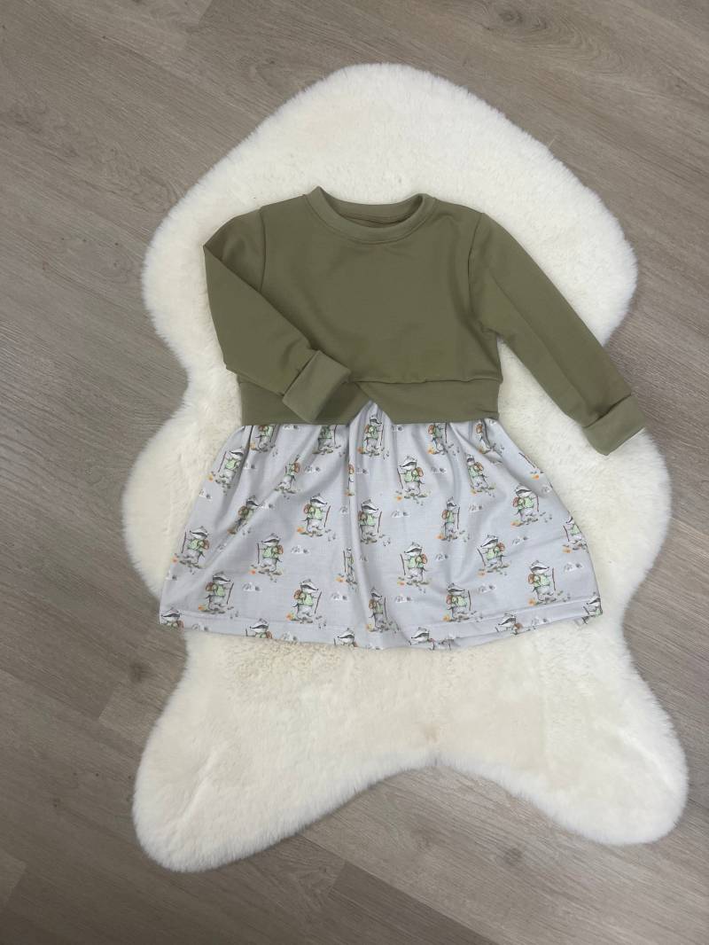 Girlysweater Olive/Wanderdachs von HelliMaus