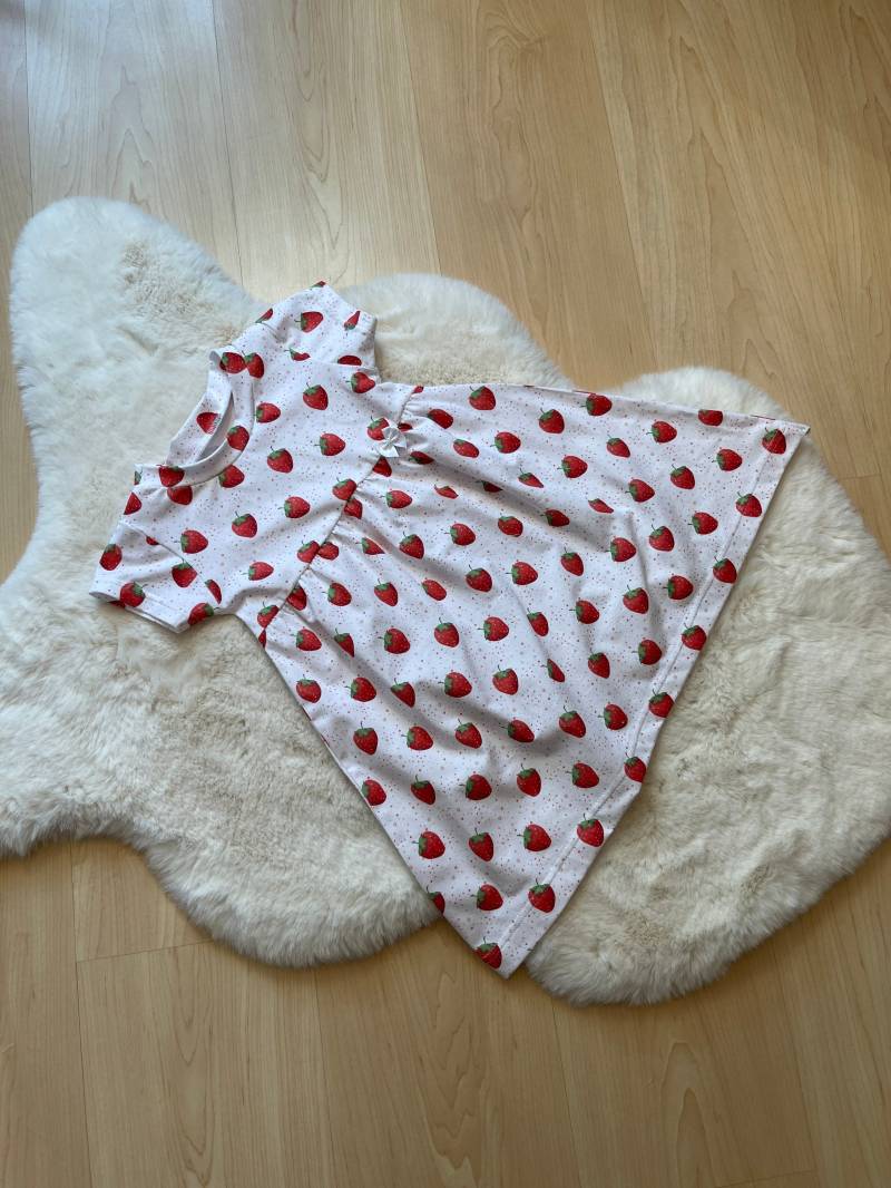 Kleidchen Erdbeeren von HelliMaus