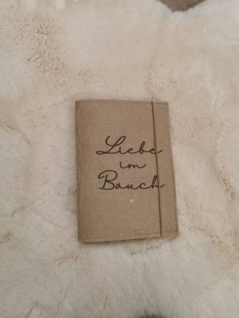 Mutterpasshülle Liebe Im Bauch von HelliMaus