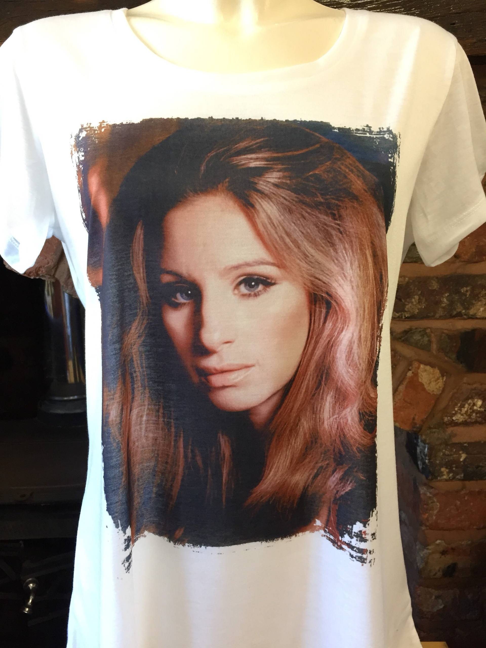 Barbra Streisand T-Shirt - Herren & Damen Alle Größen. Lustiges Mädchen von Hellmouth