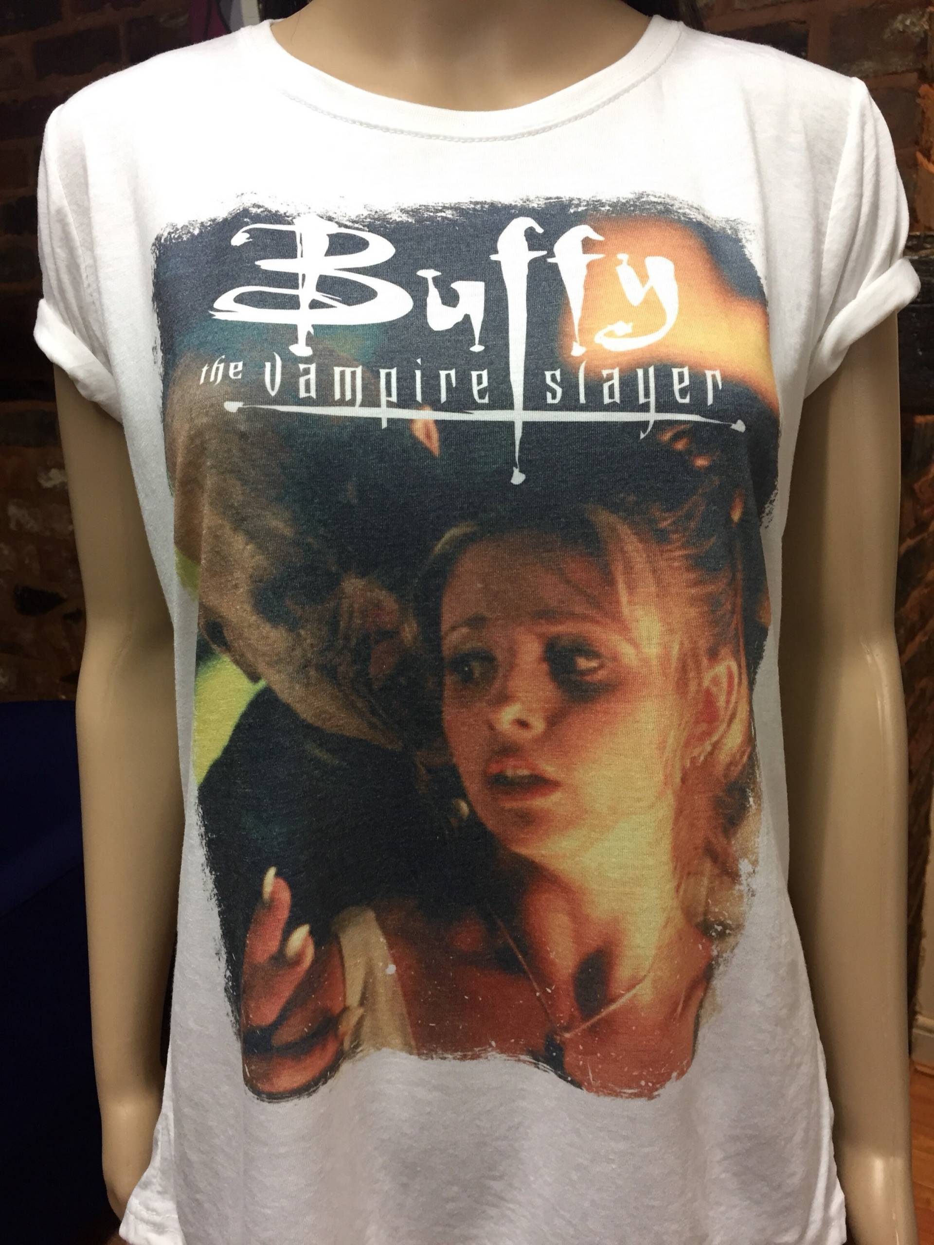 Buffy The Vampire Slayer - Weißes T-Shirt. Herren & Damen Alle Größen. Der Meister von Hellmouth