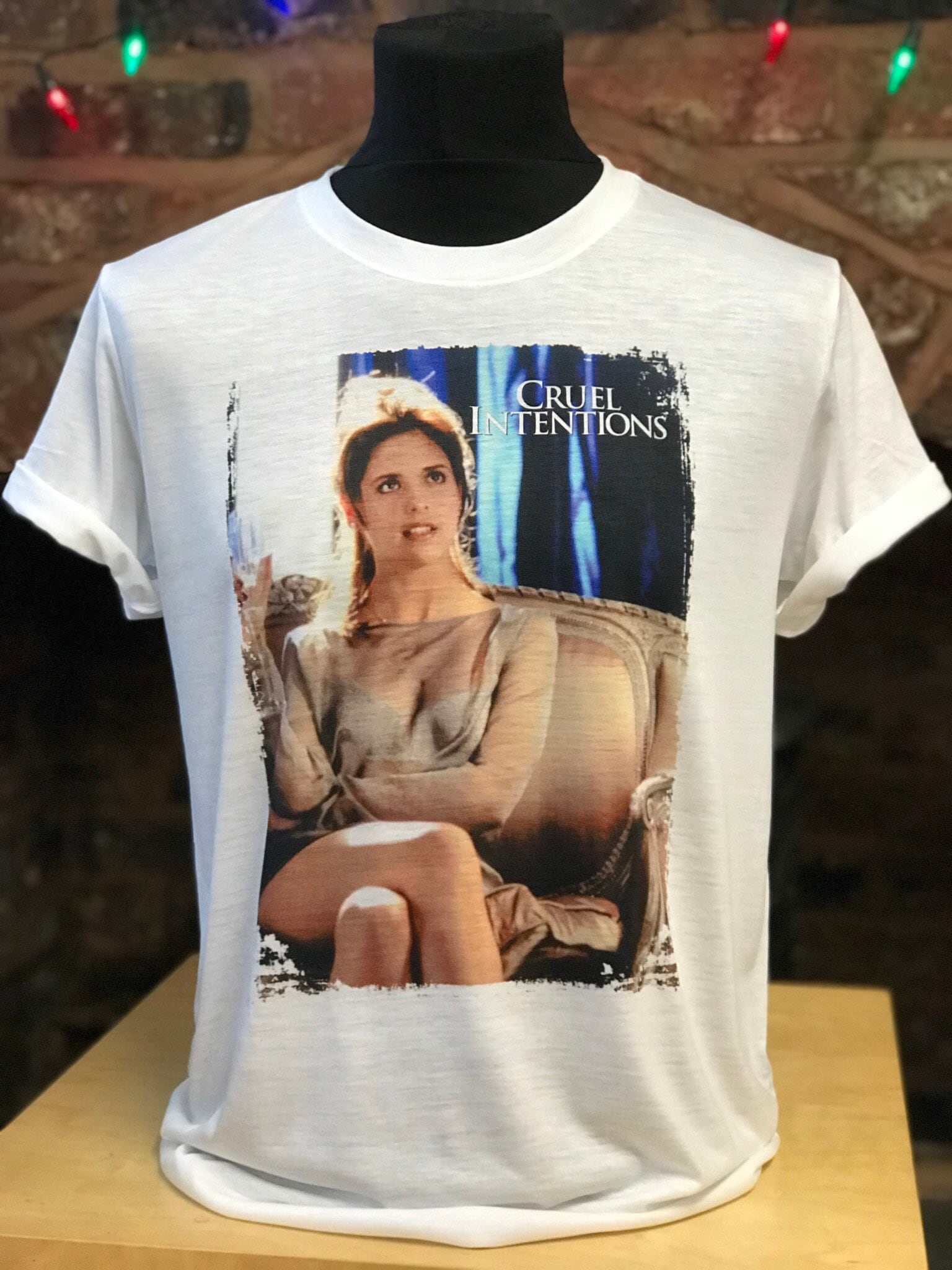 Cruel Intentions - Weißes T-Shirt. Kathryn Merteuilsarah Michelle Gellar. Herren & Damen Alle Größen von Hellmouth