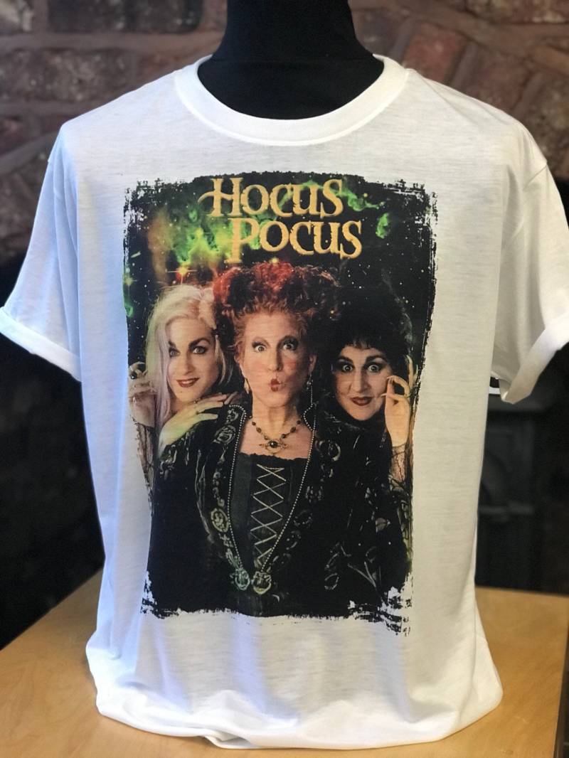 Hokus Pokus Winifred Sanderson Schwestern T Shirt. Herren & Damen Alle Größen Erhältlich. Bette Midler, Sarah Jessica Parker, Halloween von Hellmouth