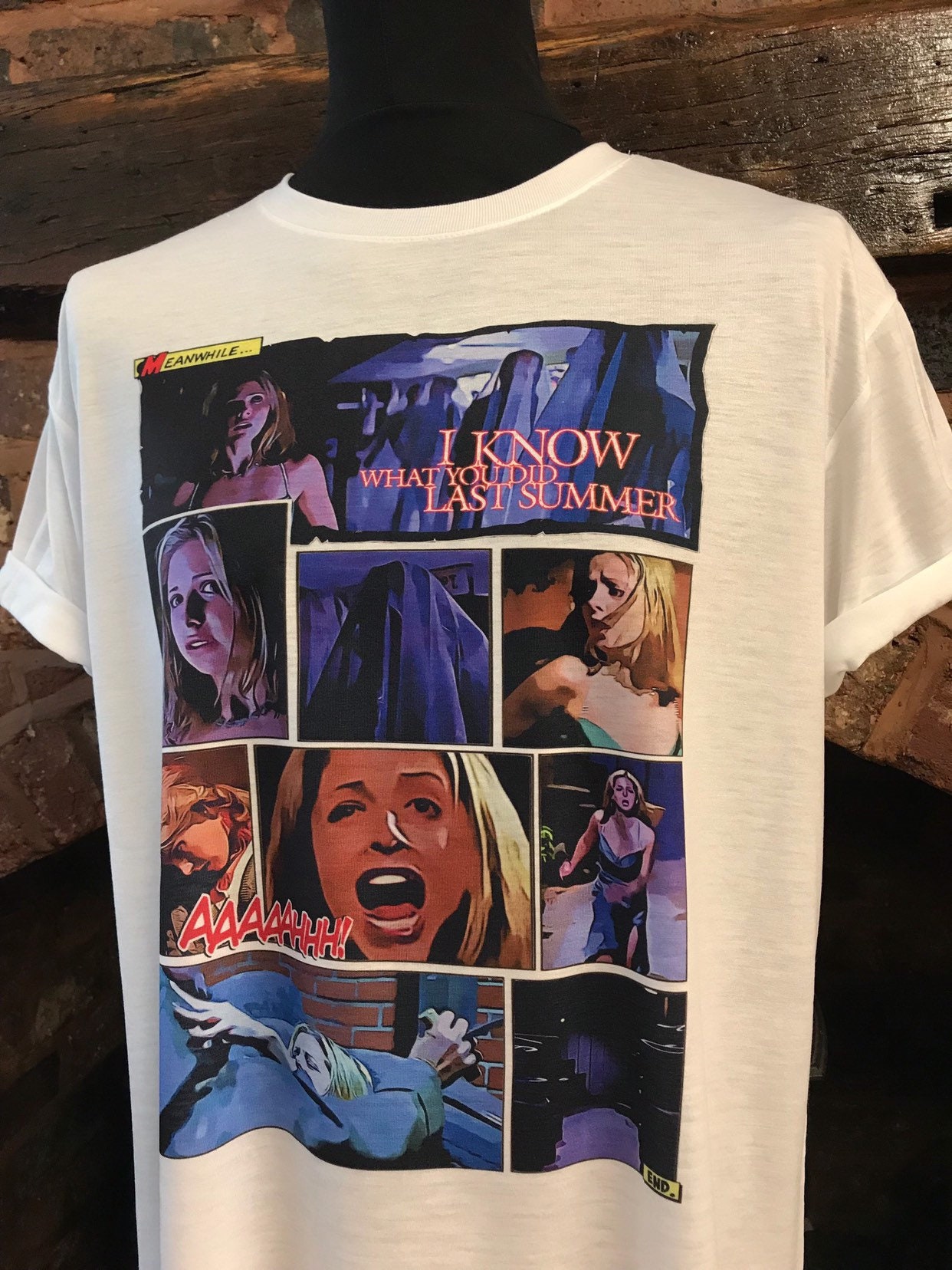 Ich Weiß, Was Du Letzten Sommer Gemacht Hast - Weißes T-Shirt. Helen, Sarah Michelle Gellar. Im Comic-stil. Herren & Damen Alle Größen von Hellmouth